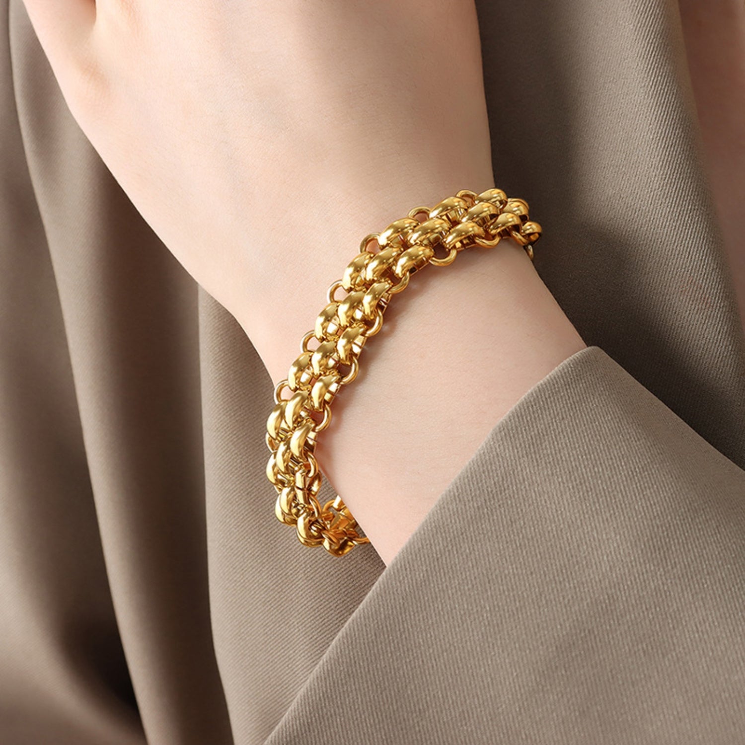 Gold-Plated Toggle Clasp Bracelet Gold-Plated Toggle Clasp Bracelet